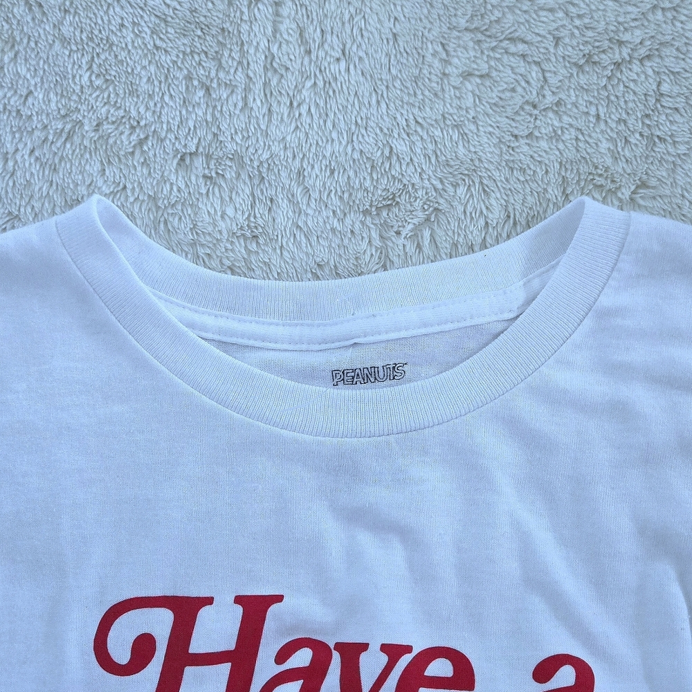 Peanuts🥜 Snoopy🐕 "Have a nice day" Graphic Tee👕 - NWOT - Picture 4 of 12